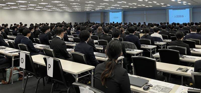 バカラカジノグループ合同入社式の様子
